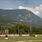 Camp Lijak - wiatrowskaz i góra do pokonania.